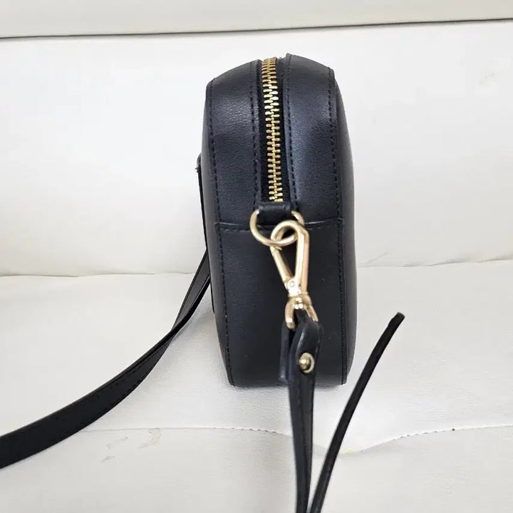 [BUNJANG] Hazzys Black Leather Crossbody Bag / 헤지스 블랙 가죽 크로스백