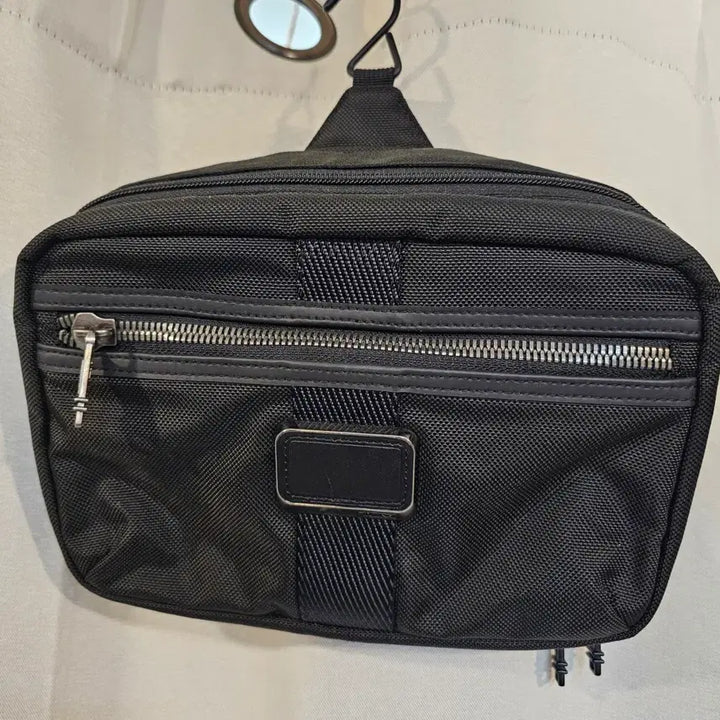 [BUNJANG] TUMI Alpha 3 Split Travel Kit - Black / 투미(TUMI) 알파 3 스플릿 트래블 키트