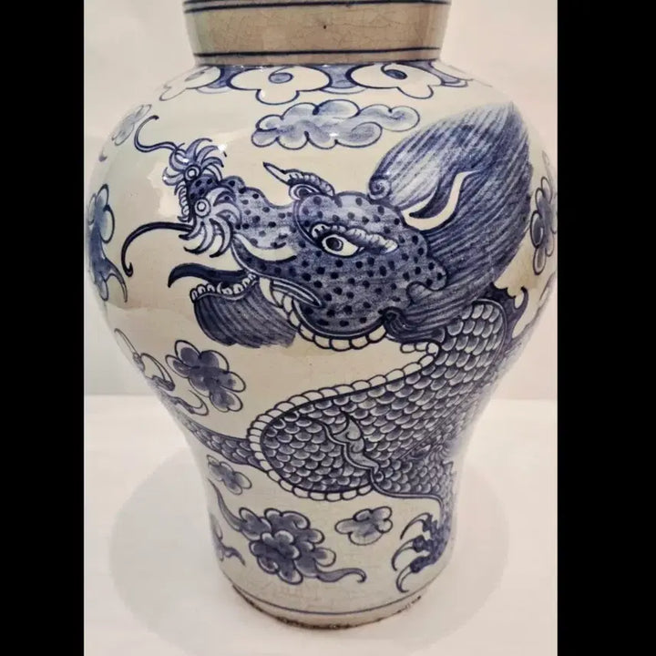 [BUNJANG] Large Celadon Porcelain Vase with Dragon and Cloud Motif (34cm) / 대작 34cm] 압도적 위용과 예술성의 조화 - 청화백자 운룡문 대호