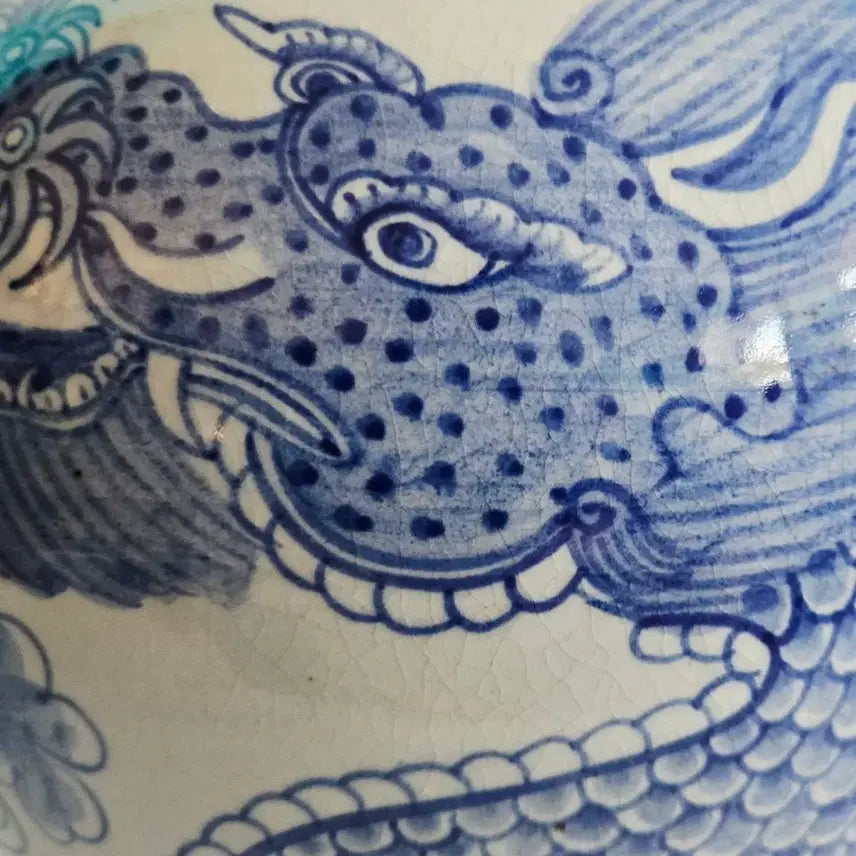 [BUNJANG] Large Celadon Porcelain Vase with Dragon and Cloud Motif (34cm) / 대작 34cm] 압도적 위용과 예술성의 조화 - 청화백자 운룡문 대호