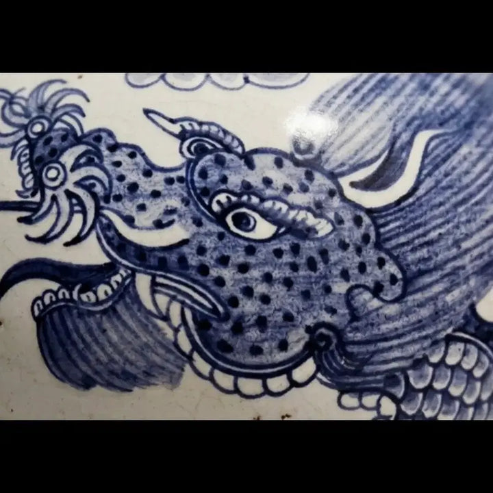 [BUNJANG] Large Celadon Porcelain Vase with Dragon and Cloud Motif (34cm) / 대작 34cm] 압도적 위용과 예술성의 조화 - 청화백자 운룡문 대호