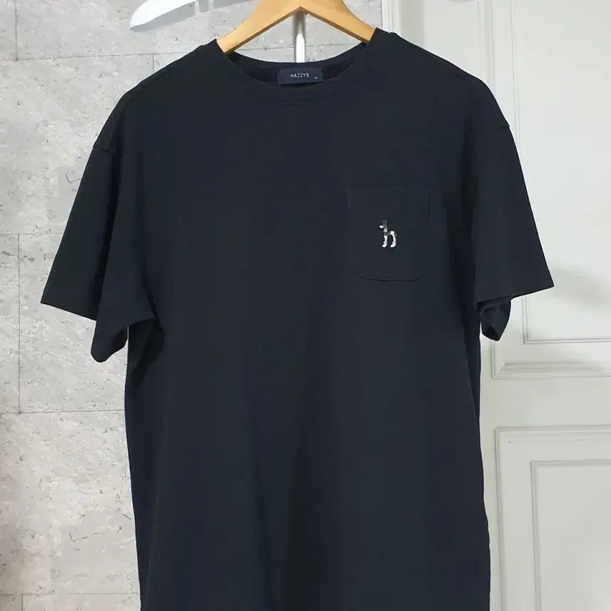 [SOLD OUT] 헤지스 라운드 반팔티 블랙 95