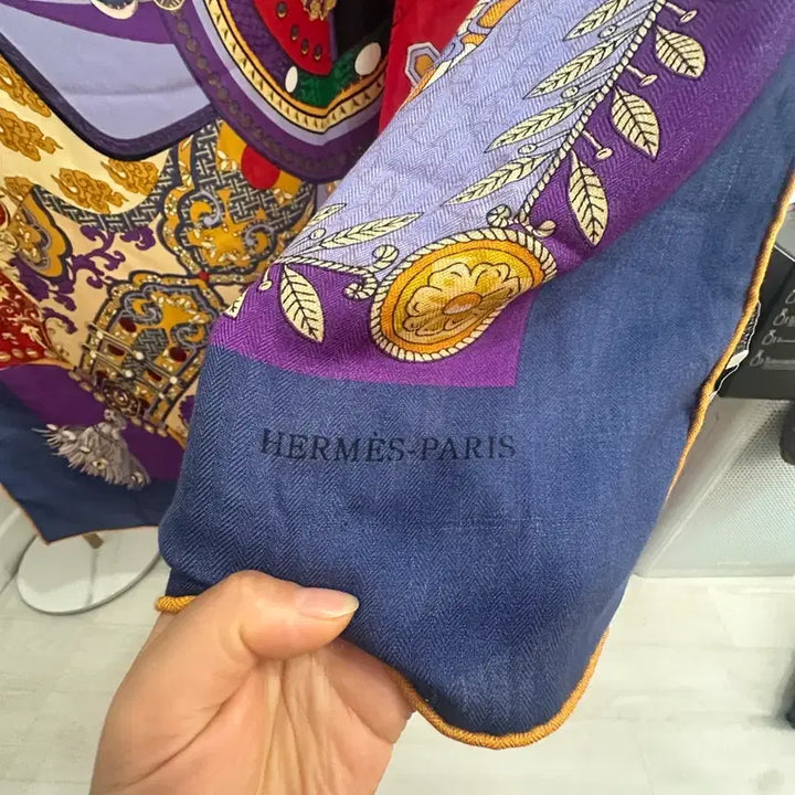 [BUNJANG] Hermès Large Scarf 130x130 / 정품 에르메스 스카프 대형 130*130
