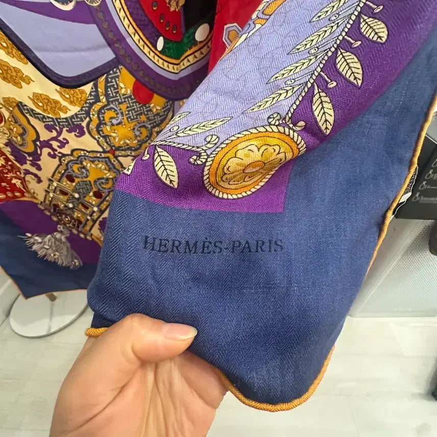 [BUNJANG] Hermès Large Scarf 130x130 / 정품 에르메스 스카프 대형 130*130