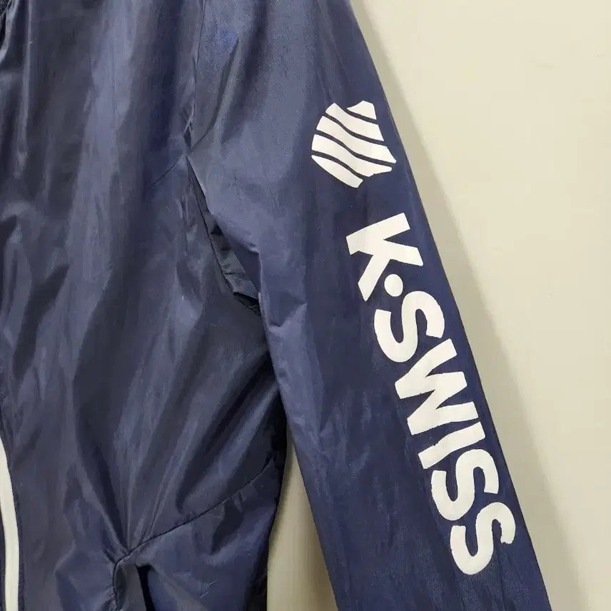 [BUNJANG] K-SWISS Navy Windbreaker 150 / 가격내림)K-SWISS 네이비 바람막이 150