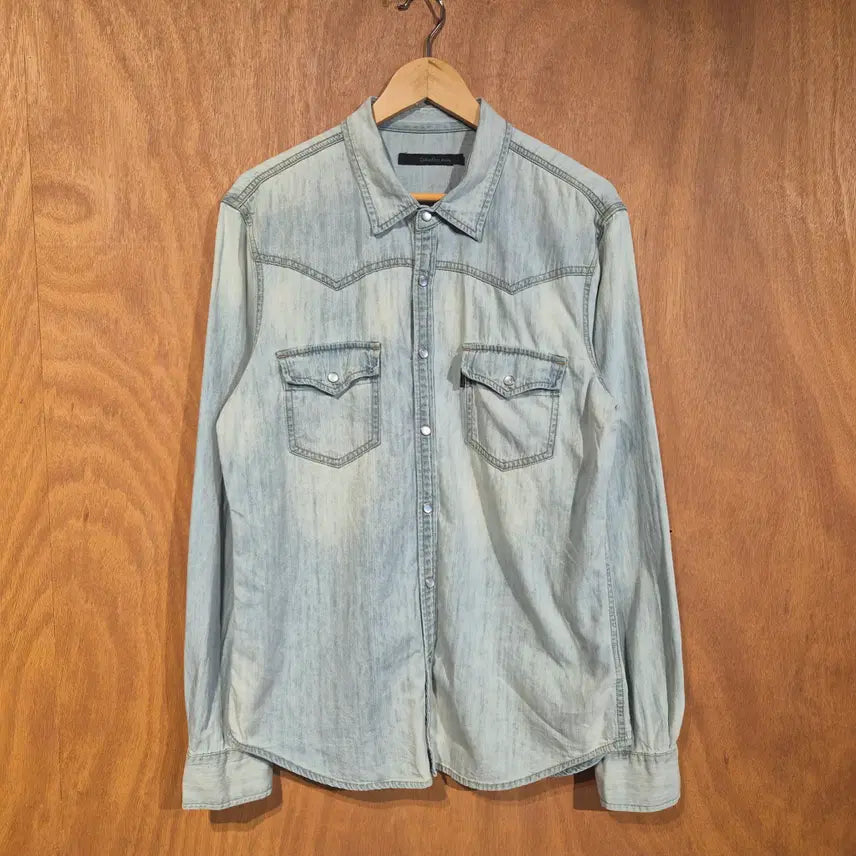 [BUNJANG] Calvin Klein Double Pocket Denim Shirt L / ck캘빈클라인 더블 포켓 청 셔츠 L (번660
