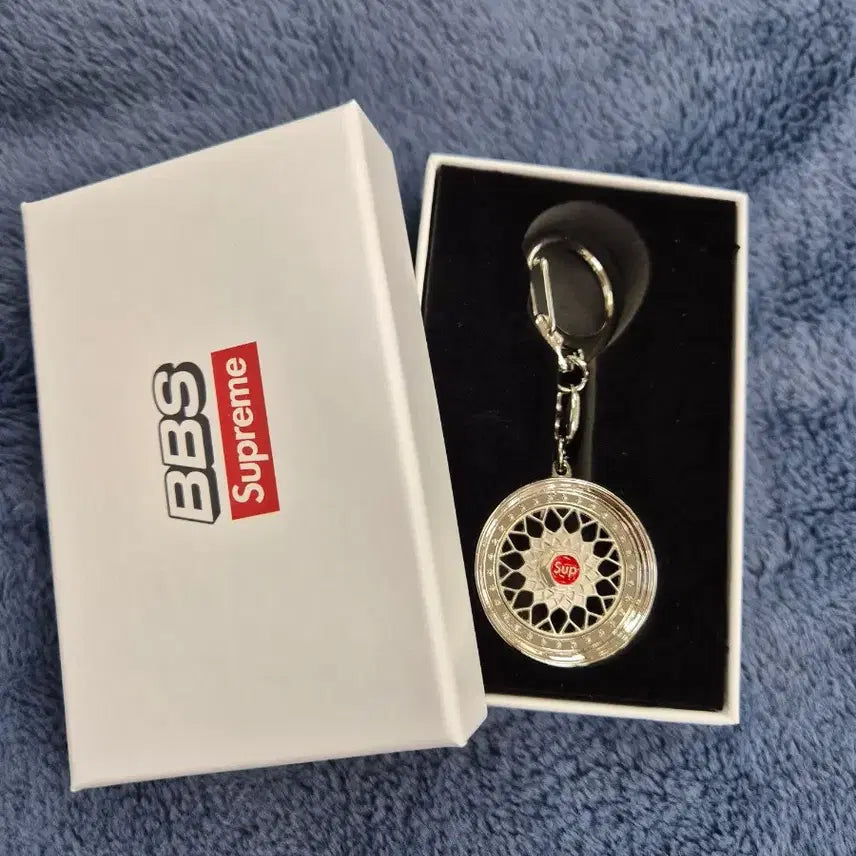 [BUNJANG] Supreme x BBS RS Rim Keychain Chrome / 슈프림 x BBS RS 림 키체인 크롬