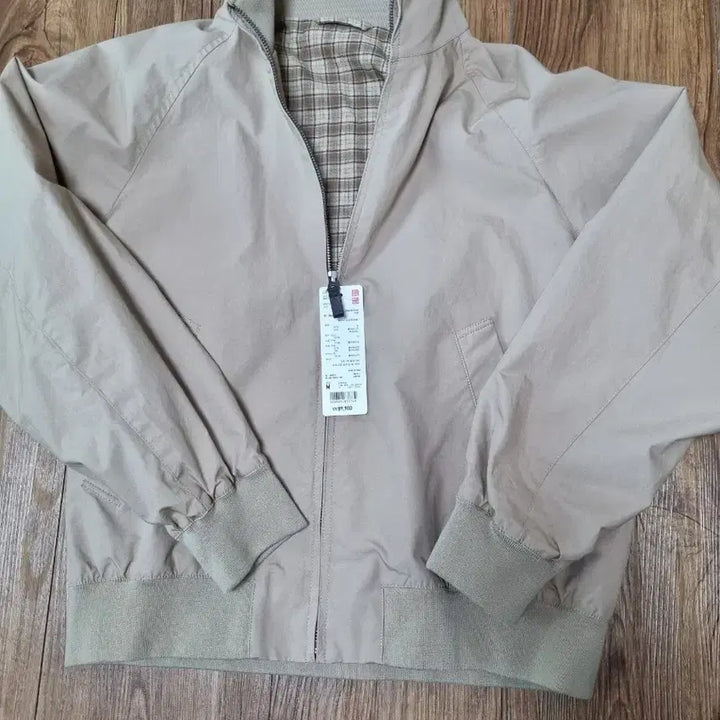 [BUNJANG] Uniqlo Harrington Jacket Beige M / 새상품)유니클로 해링턴 자켓 m사이즈