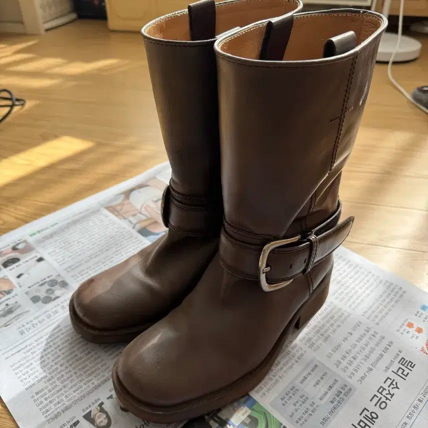 [BUNJANG] Archive Appk Buckle Boots Vintage Mocha Size 37 (235-240) / 아카이브앱크 버클 부츠 빈티지모카 37사이즈(235-240)