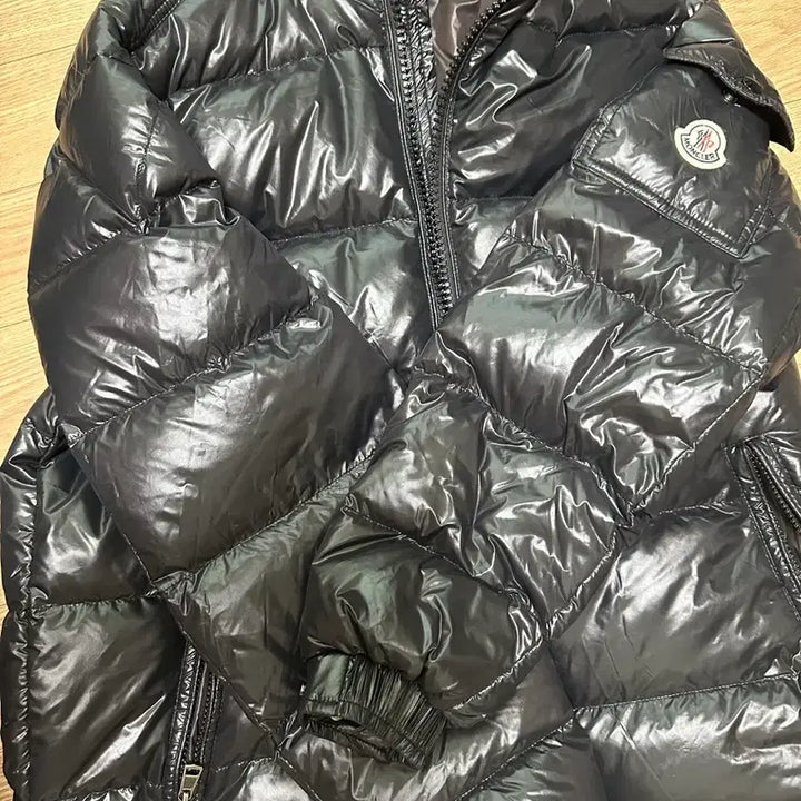 [BUNJANG] Moncler Maya Padded Jacket Size 4 / 몽클레어 마야 패딩 4