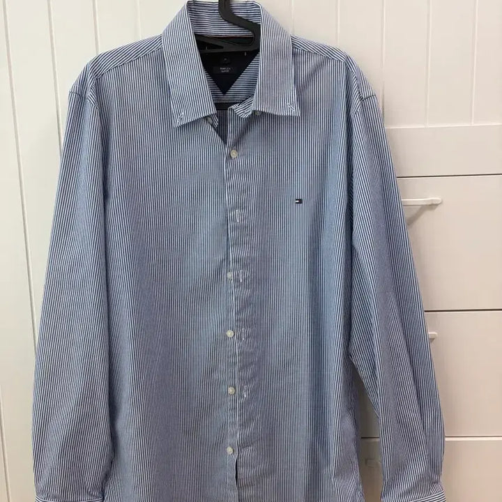 [BUNJANG] Tommy Hilfiger Navy Blue Striped Shirt / 타미힐피거 네이비 블루 스트라이프 셔츠