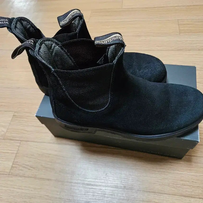 [BUNJANG] Blundstone Suede Chelsea Boots Black / 블런드스톤 스웨이드 블랙 첼시부츠