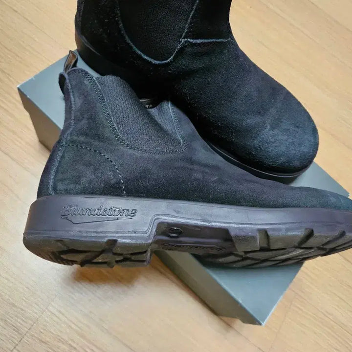 [BUNJANG] Blundstone Suede Chelsea Boots Black / 블런드스톤 스웨이드 블랙 첼시부츠