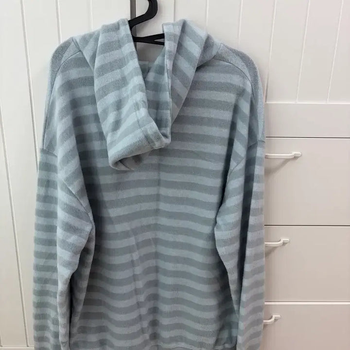 [BUNJANG] IZIZ Blue Gray Stripe Hoodie Zip-up / 이즈이즈 블루 그레이 스트라이프 후드집업