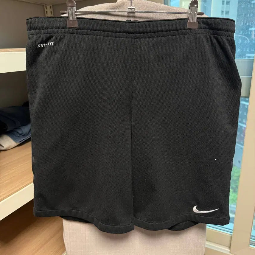 [BUNJANG] Nike Dri-FIT Shorts (34-38 Inch Waist) / 나이키 드라이핏 반바지 / 34~38인치