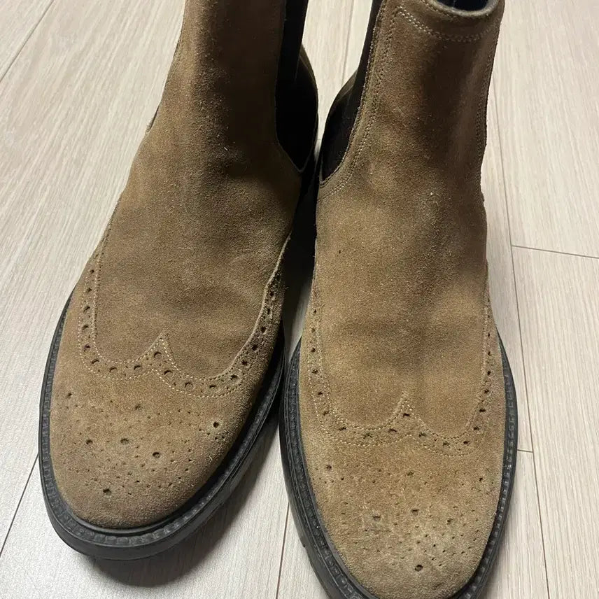 [BUNJANG] Santoni Suede Wingtip Chelsea Boots / 이태리Santoni 산토니 스웨이드 윙팁 첼시 부츠 255/260