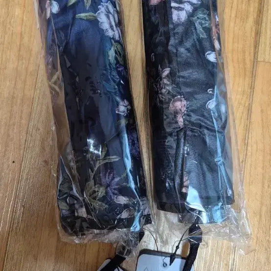 [BUNJANG] Pierre Cardin Floral Pattern Umbrellas (2-Piece Set) / [미개봉 새상품] 피에르가르뎅 꽃무늬 우양산 2개