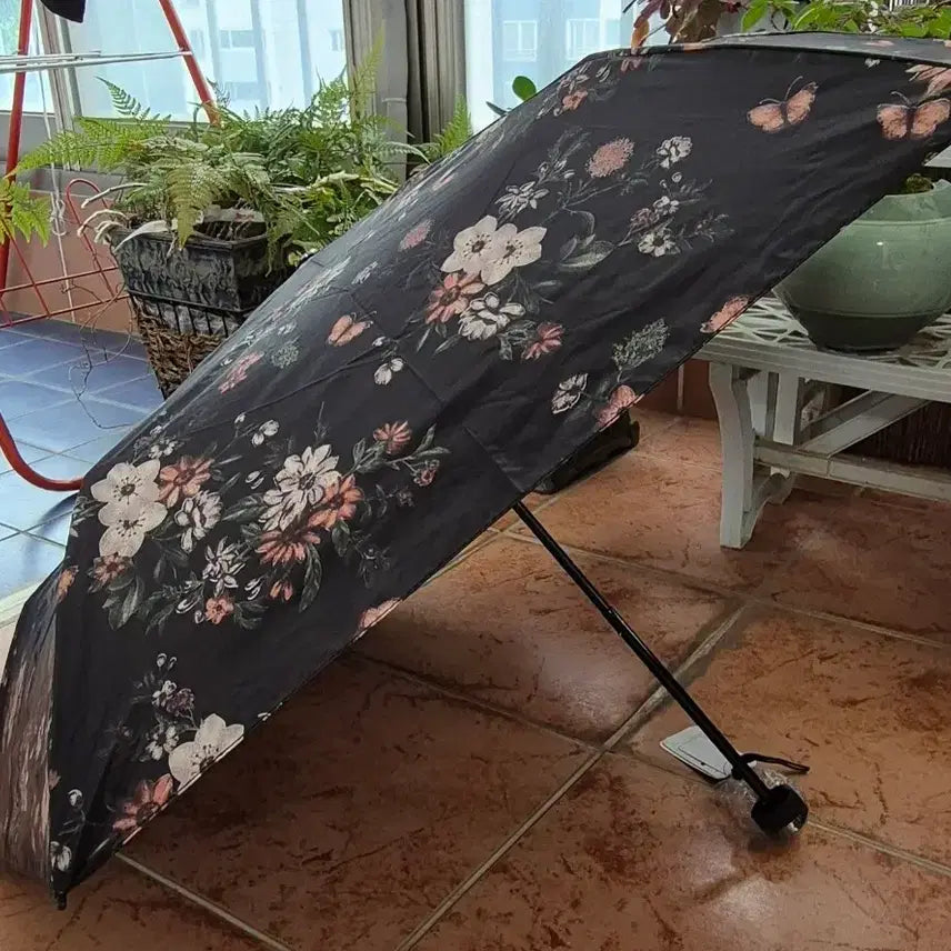 [BUNJANG] Pierre Cardin Floral Pattern Umbrellas (2-Piece Set) / [미개봉 새상품] 피에르가르뎅 꽃무늬 우양산 2개