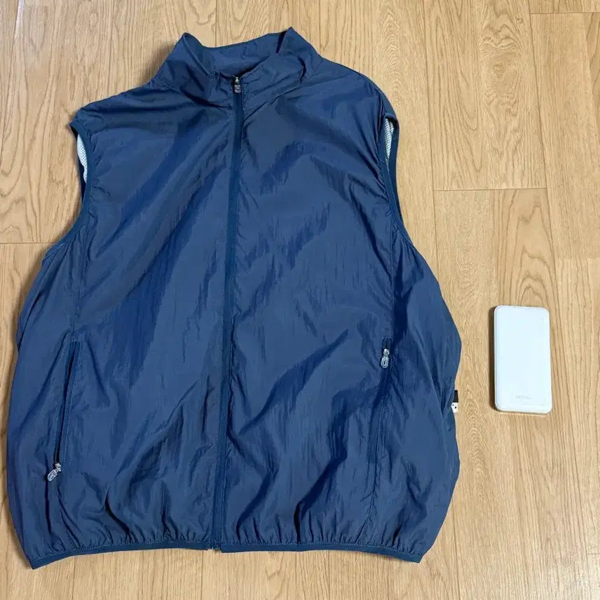 [BUNJANG] Navy Windbreaker Vest with Fan and Power Bank Set / 네이비 선풍기 바람막이 조끼