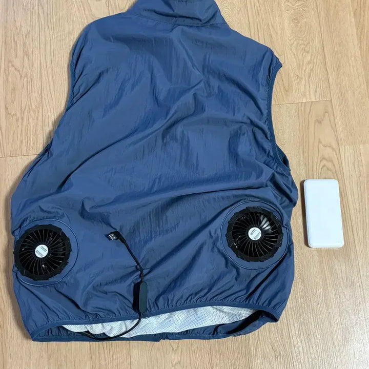 [BUNJANG] Navy Windbreaker Vest with Fan and Power Bank Set / 네이비 선풍기 바람막이 조끼
