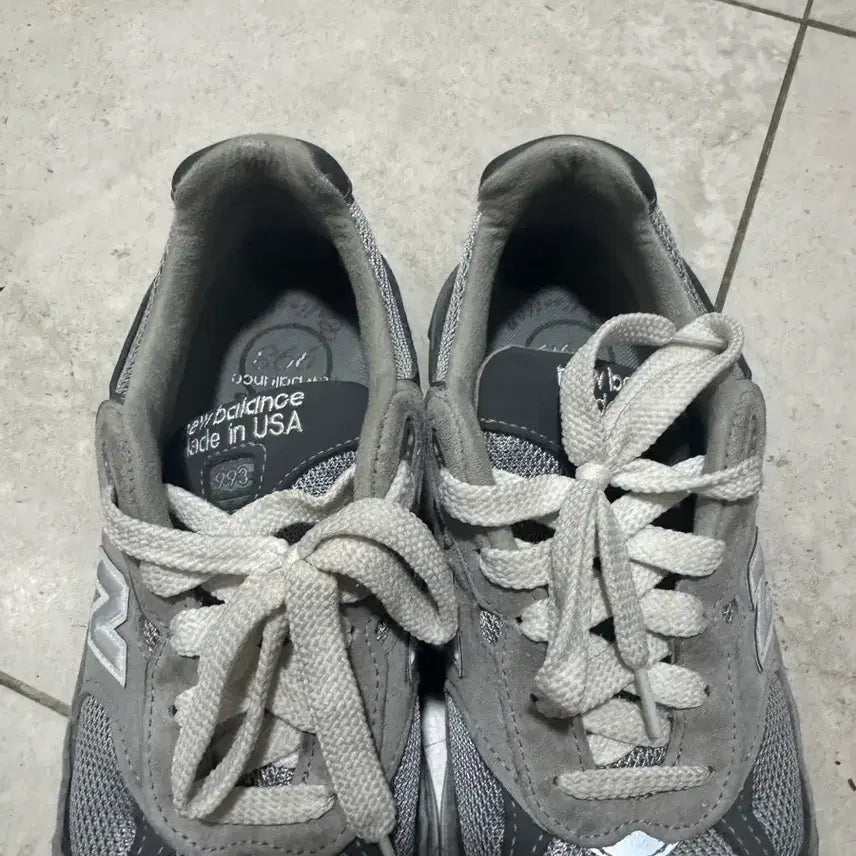 [BUNJANG] New Balance 993 Grey Running Shoes (270) / 뉴발란스 993 b 그레이 270