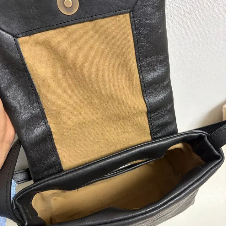 [BUNJANG] YURT NOTTI Black Mini Bag / [새제품]유르트 NOTTI 블랙 미니백