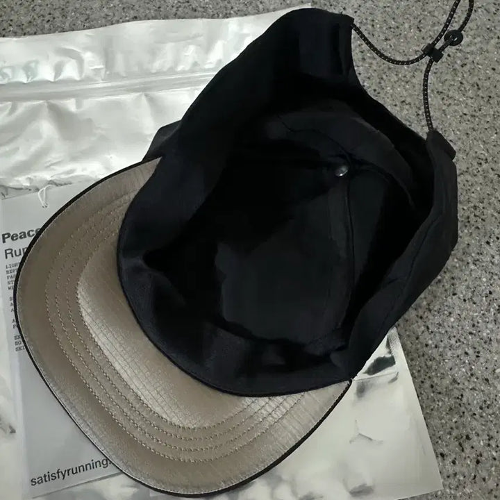 [BUNJANG] Satisfy Peace Shell Running Cap Black / satisfy 새티스파이 피스쉘 러닝캡