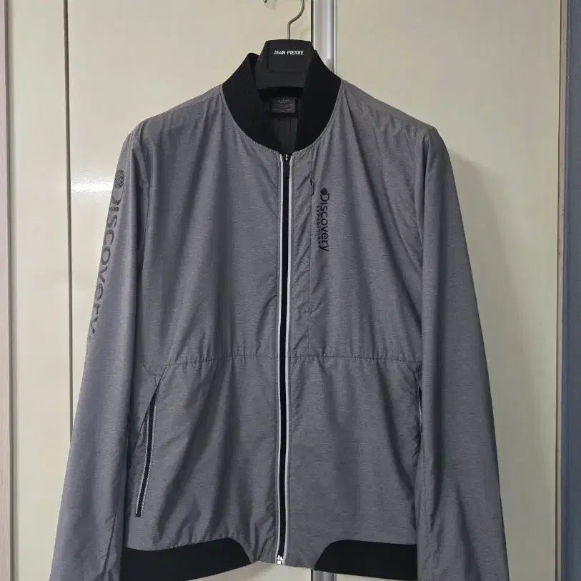 [BUNJANG] Discovery Expedition Spring Bomber Jacket (Size 95) / 디스커버리 익스페디션 봄버 자켓 95 남