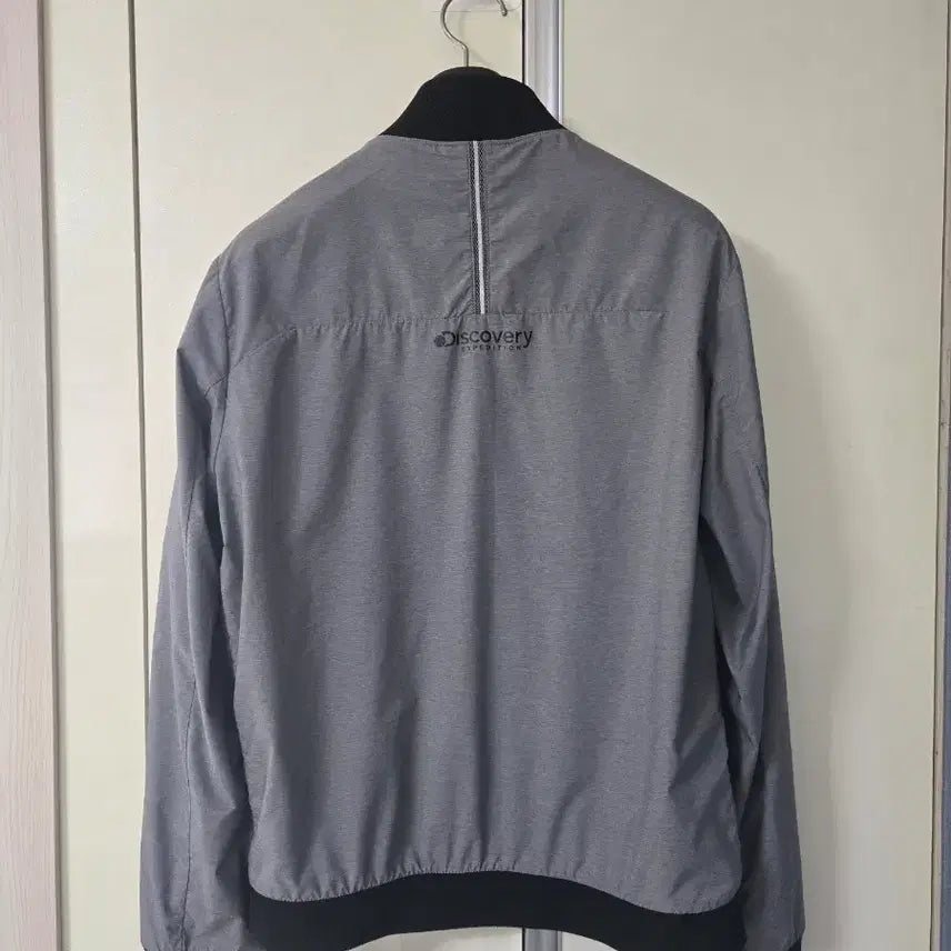 [BUNJANG] Discovery Expedition Spring Bomber Jacket (Size 95) / 디스커버리 익스페디션 봄버 자켓 95 남