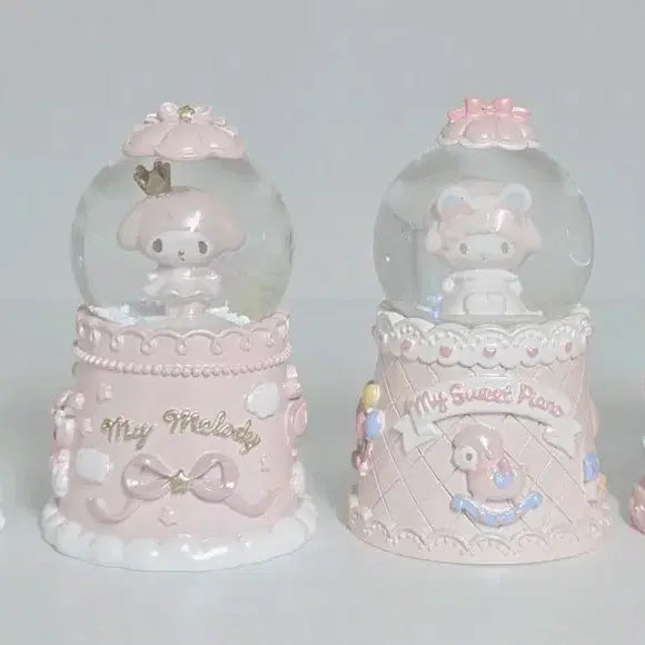 [BUNJANG] Sanrio Corgi Myu Snow Globe / 산리오 스노우볼 코기뮹