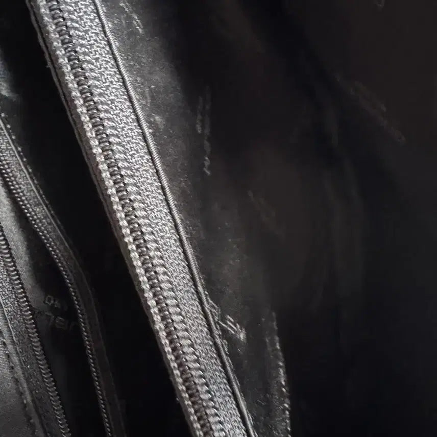 [BUNJANG] TheM Black Leather Tote Bag / 더블엠 블랙가죽토드백