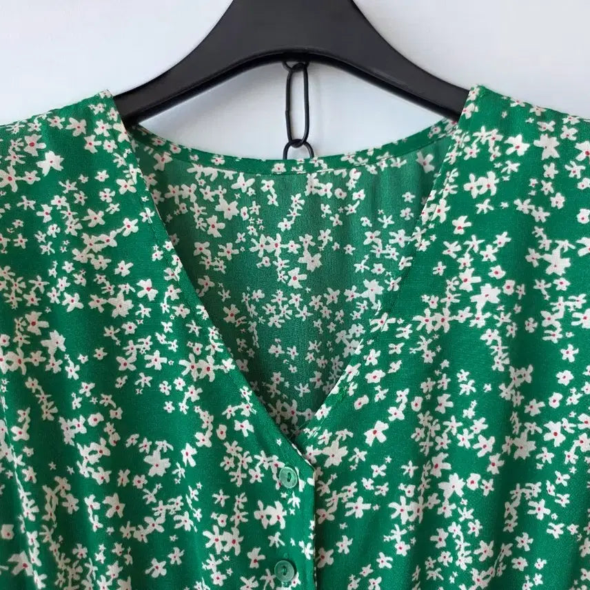 [BUNJANG] Green Ruffle Dress with Back Banding / F/그린 뒷밴딩 프릴 원피스
