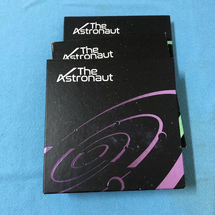 [BUNJANG] BTS The Astronaut Album Set for Scrapbooking / 방탄소년단 BTS 앨범3장 스크랩용