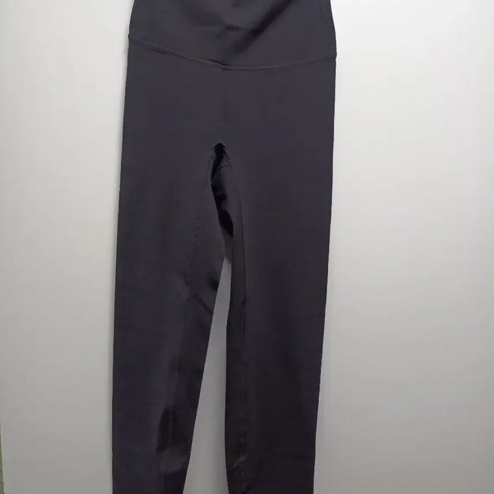 [BUNJANG] Andar Black Leggings Yoga Pilates Size 4 / 새상품)안다르 블랙 9부 레깅스 요가 필라테스