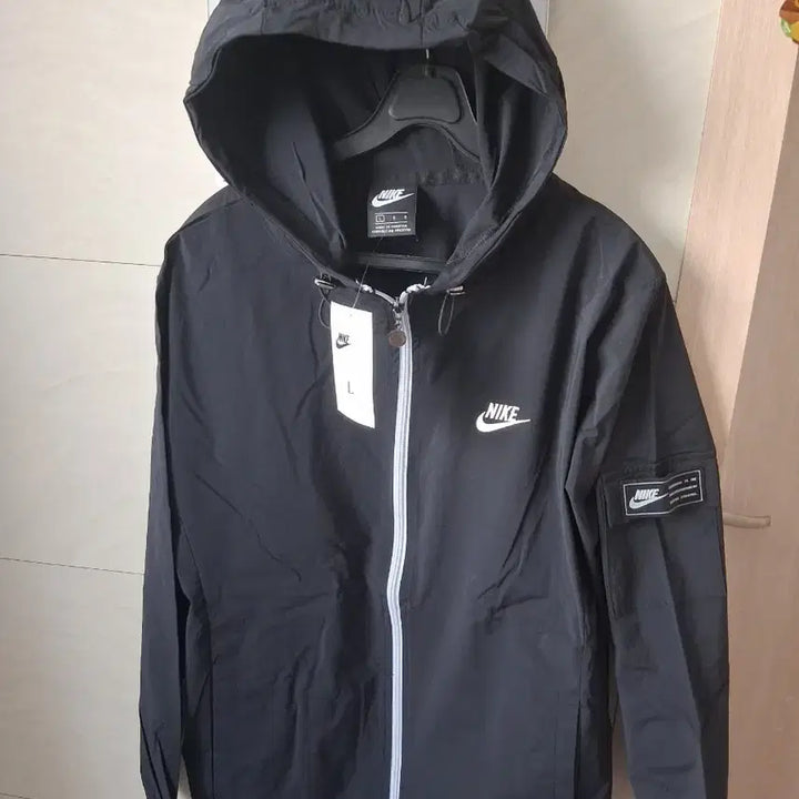 [BUNJANG] Nike Summer Hooded Windbreaker Black L (New) / 나이키 여름용 후드 바람막이 L 블랙 새상품