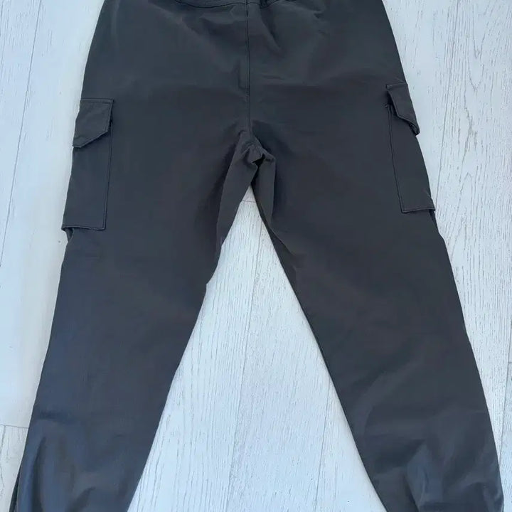[BUNJANG] Alaska Unisex Jogger Pants / ALASKA 조거 팬츠(남녀 공용)
