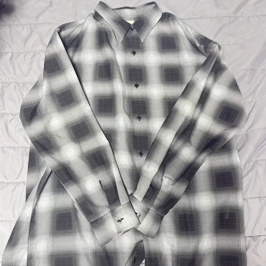 [BUNJANG] Checkered Shirt / Gu 체크셔츠