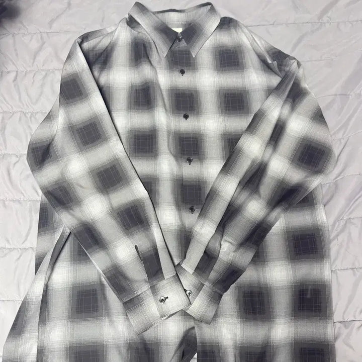 [BUNJANG] Checkered Shirt / Gu 체크셔츠
