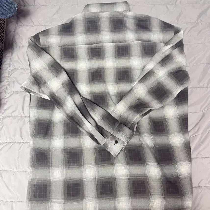 [BUNJANG] Checkered Shirt / Gu 체크셔츠