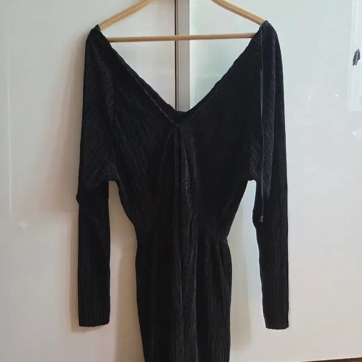 [BUNJANG] Black Pleated Midi Dress / 블랙 플리츠 원피스