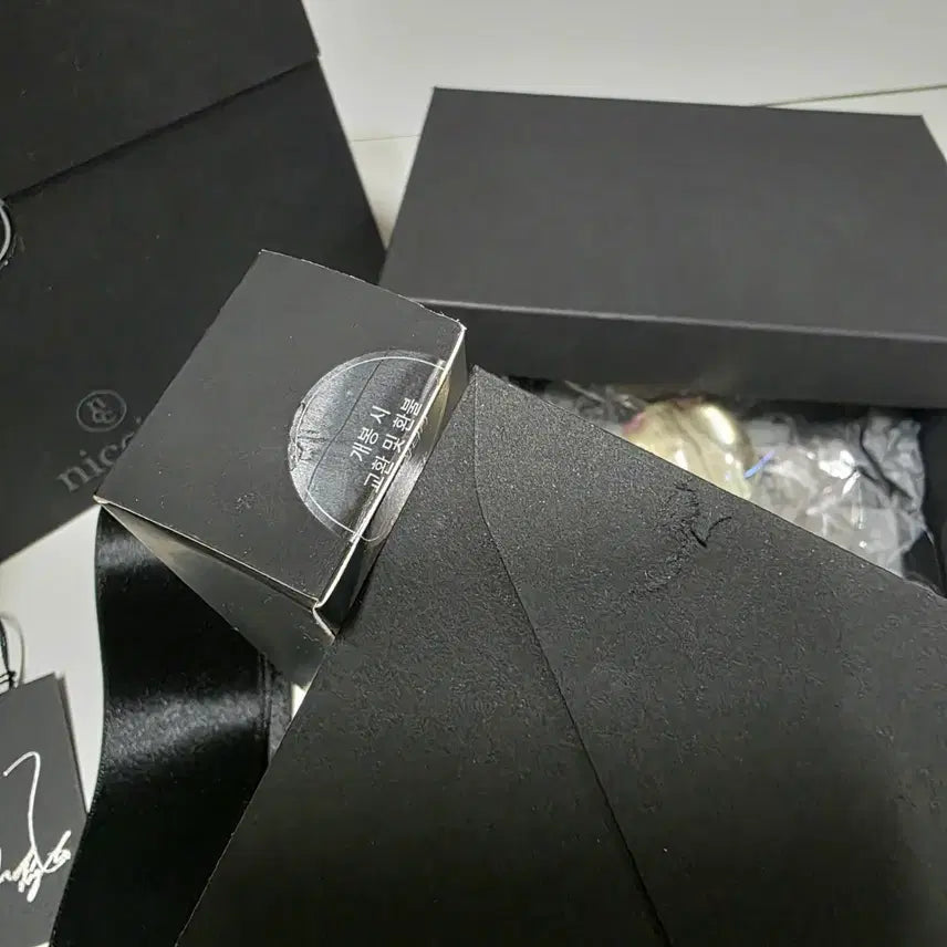 [BUNJANG] BTS Jimin FACE Studio Gift Hand Cream, Grip Talk, Resin, Postcard, Box, Photocard / 방탄 지민 FACE 공방 역조공 선물 엠카