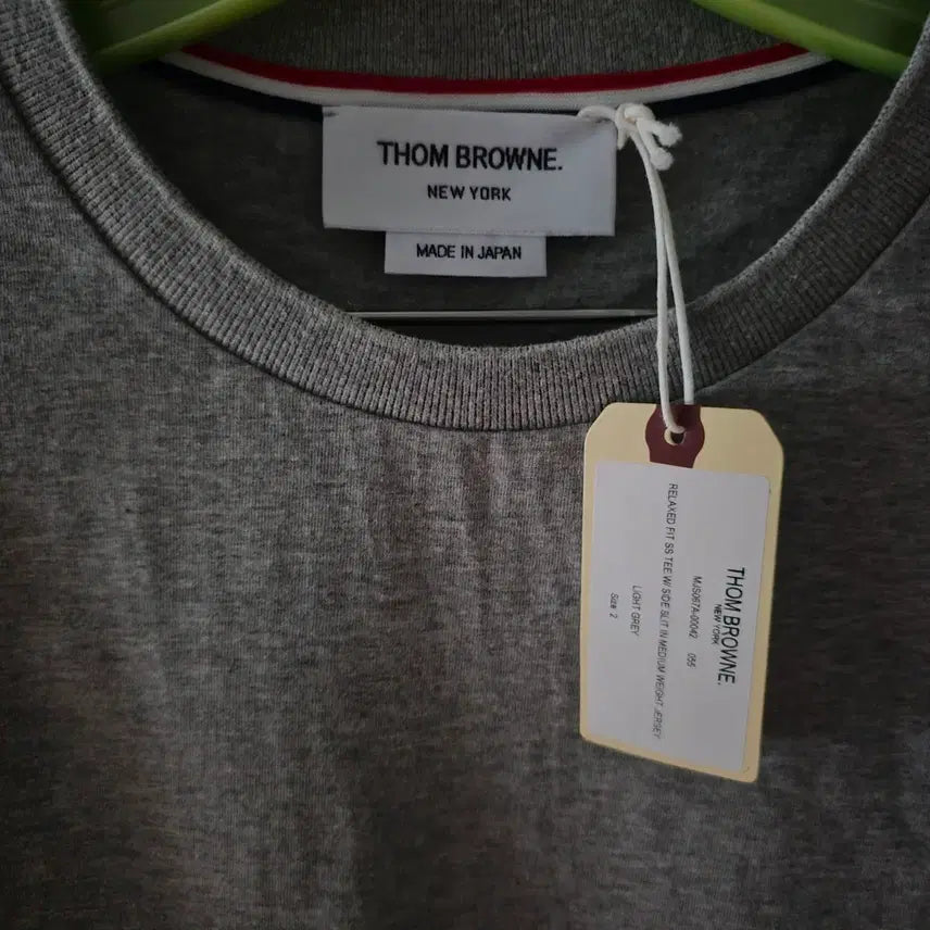 [BUNJANG] Thom Browne Grey Short Sleeve T-Shirt Size 2 / 롯데백화점 라벨 (정품) THOM BROWNE 그레이 반팔 티셔츠 사이즈