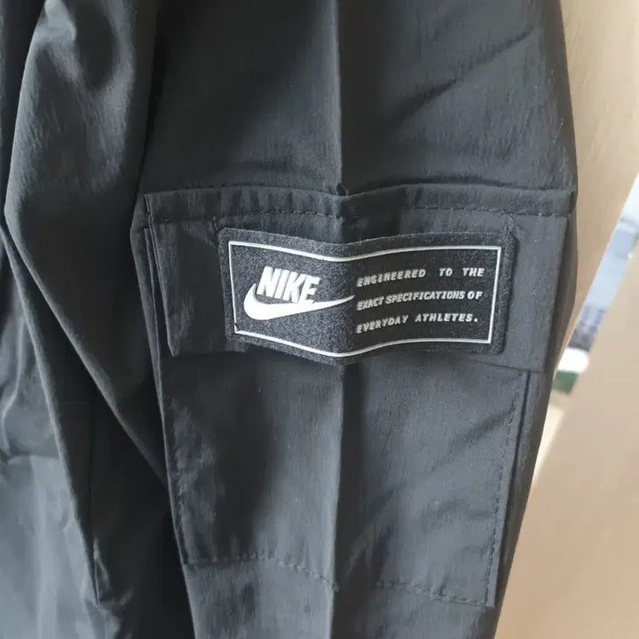 [BUNJANG] Nike Dri-FIT Cargo Jogger Hooded Windbreaker Black L / 나이키 후드 바람막이 블랙 L 새상품 카고 조거 타잎