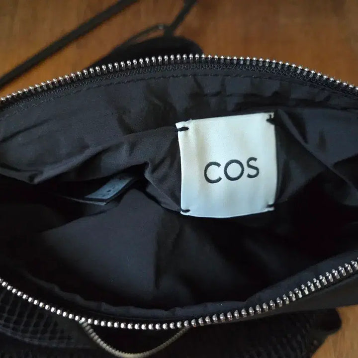 [BUNJANG] COS Mesh Shoulder Bag Black / 코스 매쉬 숄더백 가방 블랙