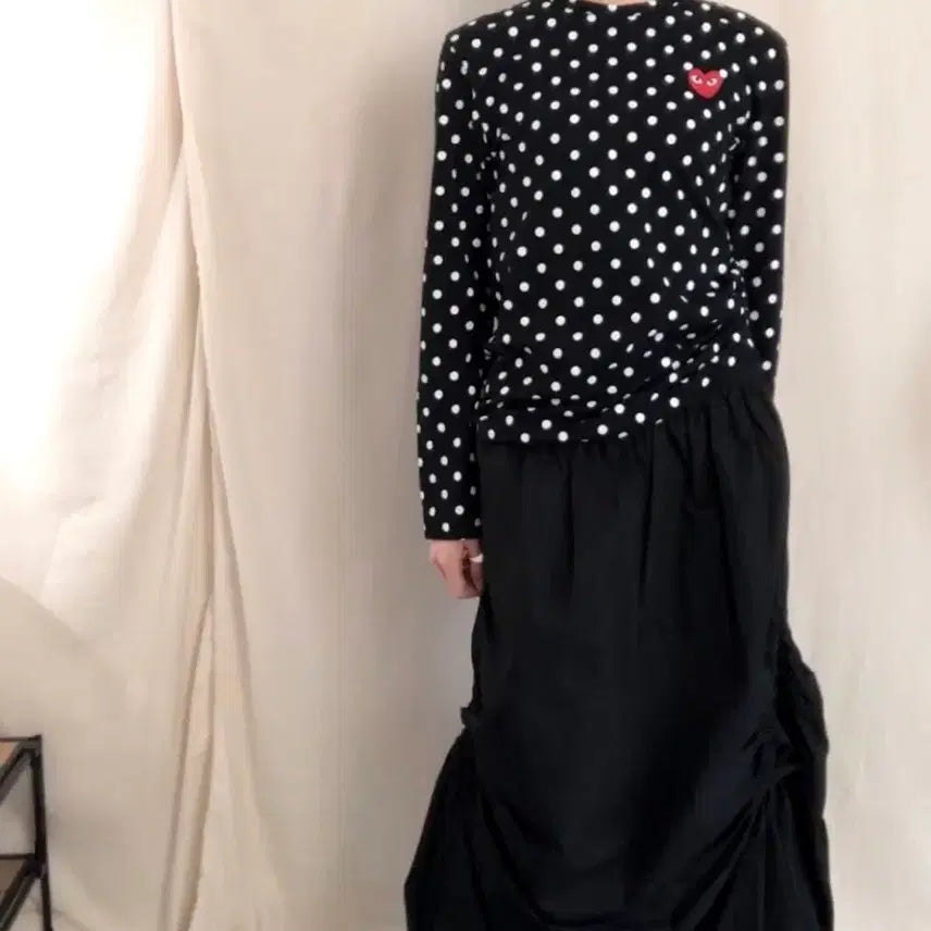 [SOLD OUT] 꼼데가르송 플레이 레드와펜 도트 롱슬리브 (made in Japan)