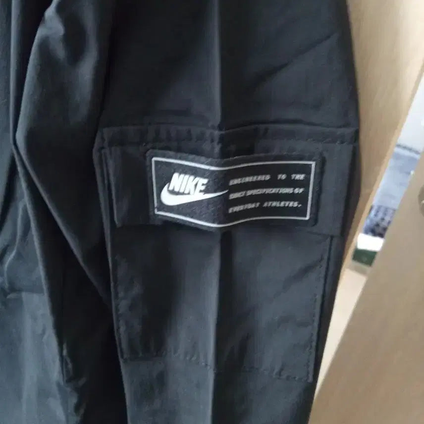 [BUNJANG] Nike Black Hooded Windbreaker Cargo Jogger Set L / 나이키 후드 바람막이 블랙 L 새상품 카고조거타잎