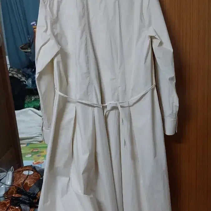 [BUNJANG] COS Ivory Shirtdress / COS 코스 아이보리 셔츠 원피스. 66