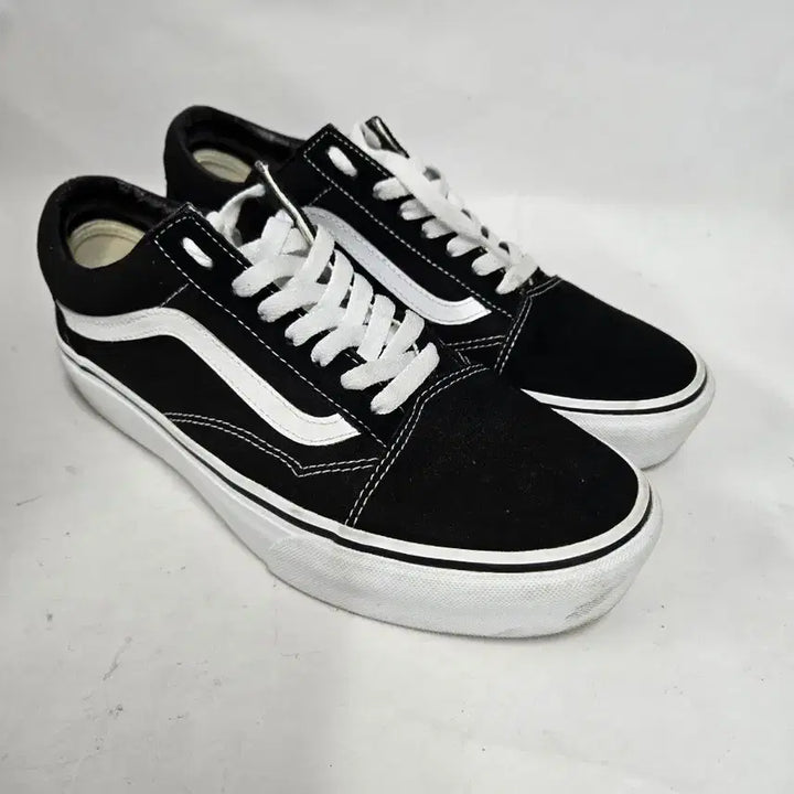 [BUNJANG] Vans Old Skool Black Sneakers 265mm / 반스 올드스쿨 블랙 스니커즈 265mm