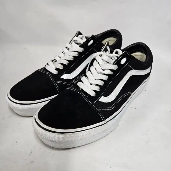 [BUNJANG] Vans Old Skool Black Sneakers 265mm / 반스 올드스쿨 블랙 스니커즈 265mm