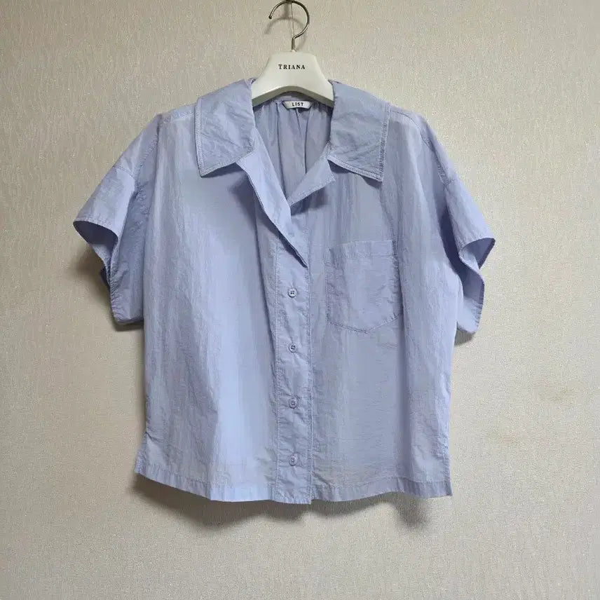[BUNJANG] Light Blue Short-Sleeve Blouse / 리스트
